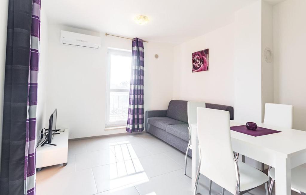 Apartments Sun Premantura Kültér fotó
