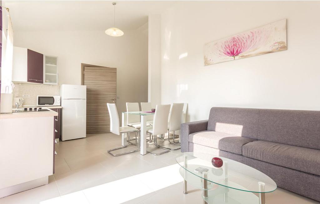 Apartments Sun Premantura Kültér fotó