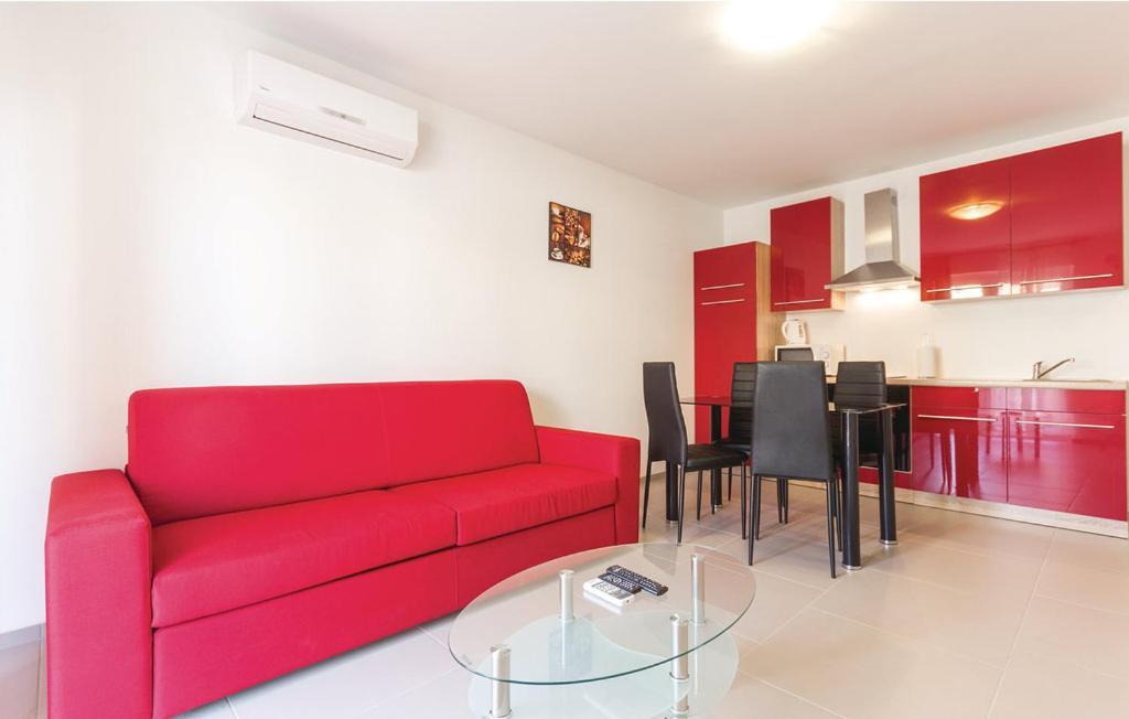 Apartments Sun Premantura Kültér fotó